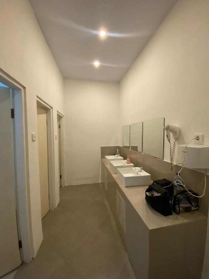 The Packerbox Hostel Batununggul Exterior foto